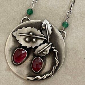 BLUE GNOME EMPORIUM "Wild Brambles" Rhodolite Garnet & Sterling Silver Necklace